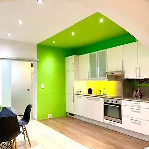 Centrally Located Included Netflix Apartamento